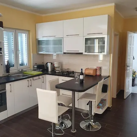 Apartman Viktorija Brela
